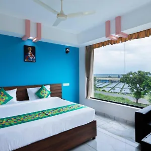 Hotel Treebo Airsuite Airport, Kochi